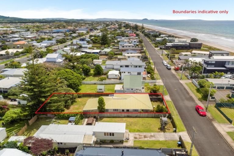 Photo of property in 66 Karewa Parade, Papamoa Beach, Papamoa, 3118