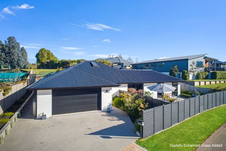 Photo of property in 19 Grove Avenue, Weston, Oamaru, 9401