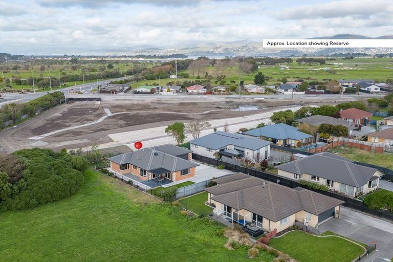 Photo of property in 28 Brightstone Crescent, Aranui, Christchurch, 8061