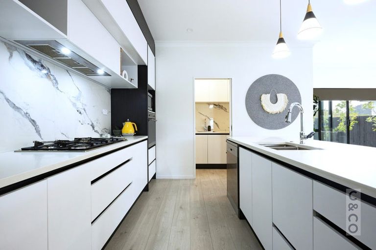 Photo of property in 58 Fruitlands Road, Kumeu, 0810