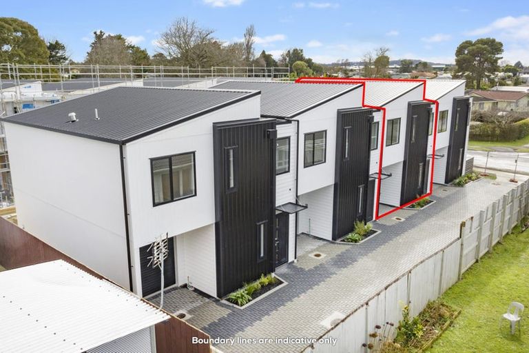 Photo of property in 11c Rountree Place, Conifer Grove, Takanini, 2112