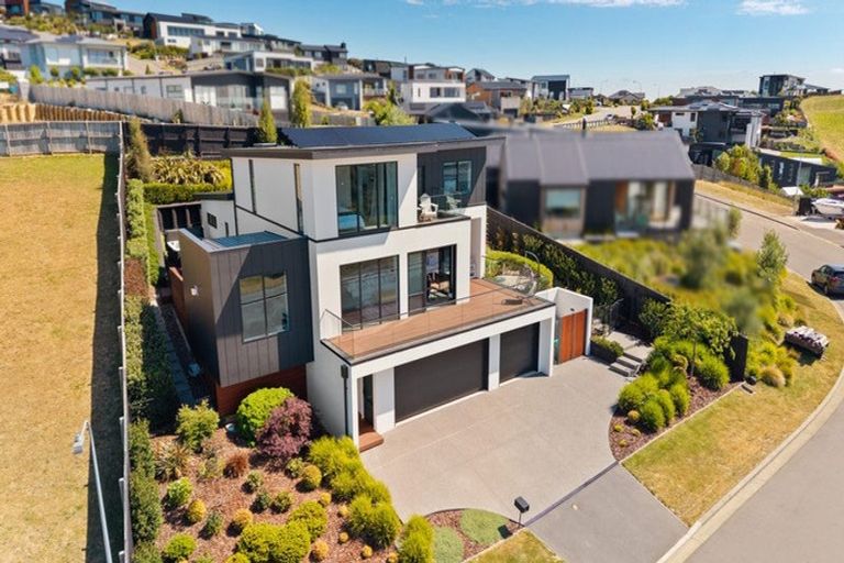 Photo of property in 8 Caldberg Close, Westmorland, Christchurch, 8025