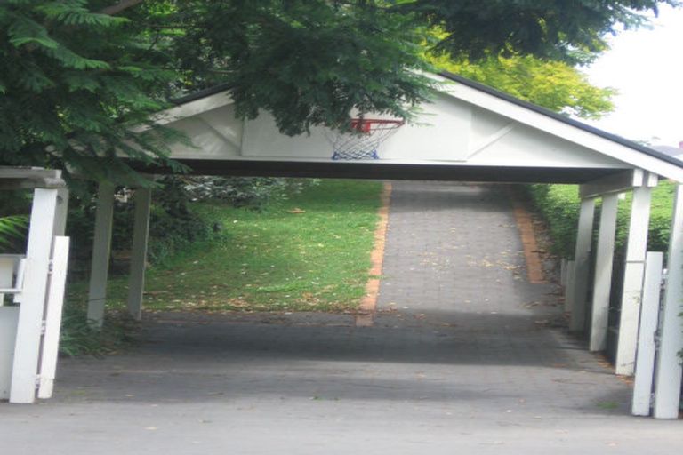 Photo of property in 3 Cambridge Terrace, Devonport, Auckland, 0624