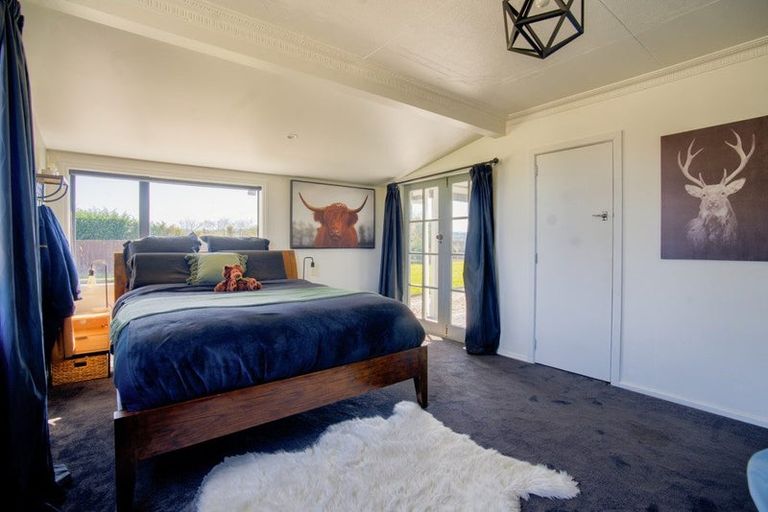 Photo of property in 17 Cross Street, Milton, 9220