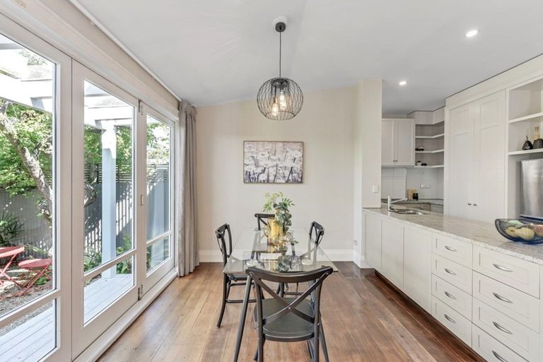 Photo of property in 11 Shelbourne Street, Nelson, 7010