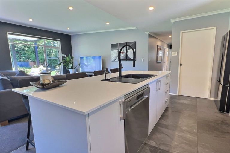Photo of property in 11 Arabella Way, Waipukurau, 4200