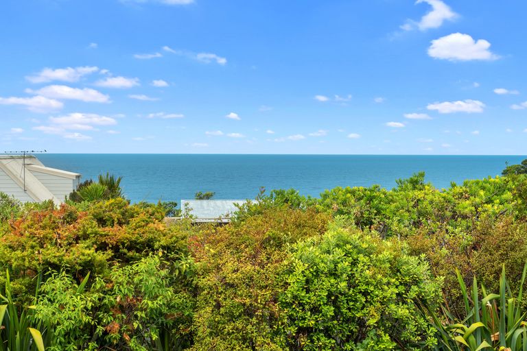 Photo of property in 3 Kowhai Terrace, Leigh, 0985