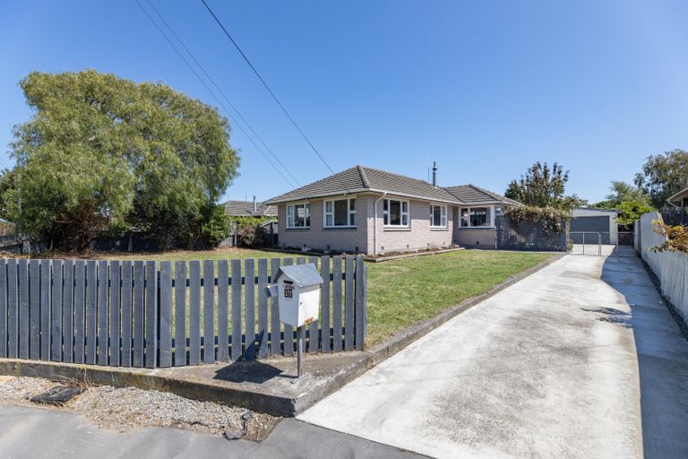 Photo of property in 17 Ariel Place, Aranui, Christchurch, 8061