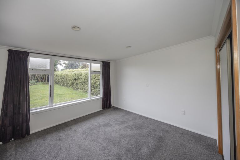 Photo of property in 28 Awamoa Road, Holmes Hill, Oamaru, 9401