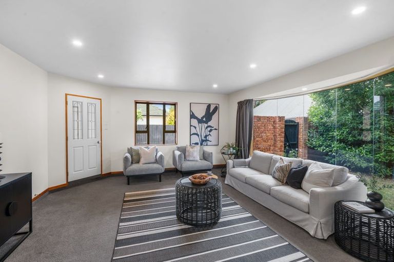 Photo of property in 1/130 Maidstone Road, Ilam, Christchurch, 8041