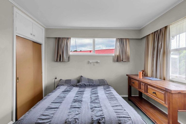 Photo of property in 8 Pulham Crescent, Queenwood, Hamilton, 3210