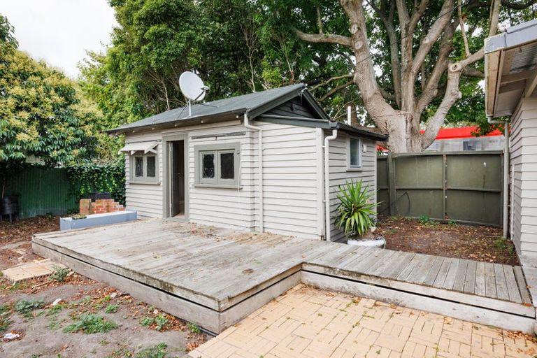 Photo of property in 374 College Street, Hokowhitu, Palmerston North, 4410