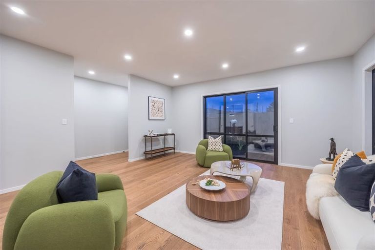 Photo of property in 20 Lewis Younie Road, Kumeu, 0810