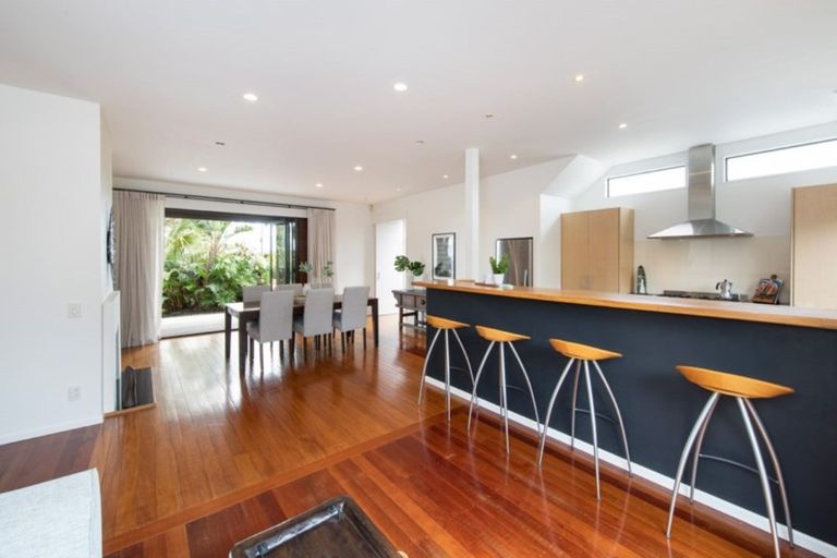 Photo of property in 46 St Michaels Avenue, Point Chevalier, Auckland, 1022