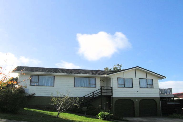 Photo of property in 32 Bodmin Terrace, Camborne, Porirua, 5026