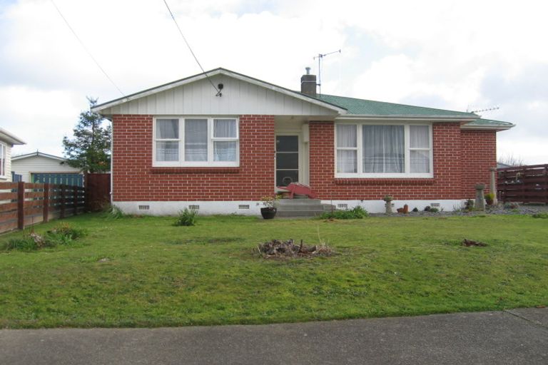 Photo of property in 4 Churchill Avenue, Feilding, 4702