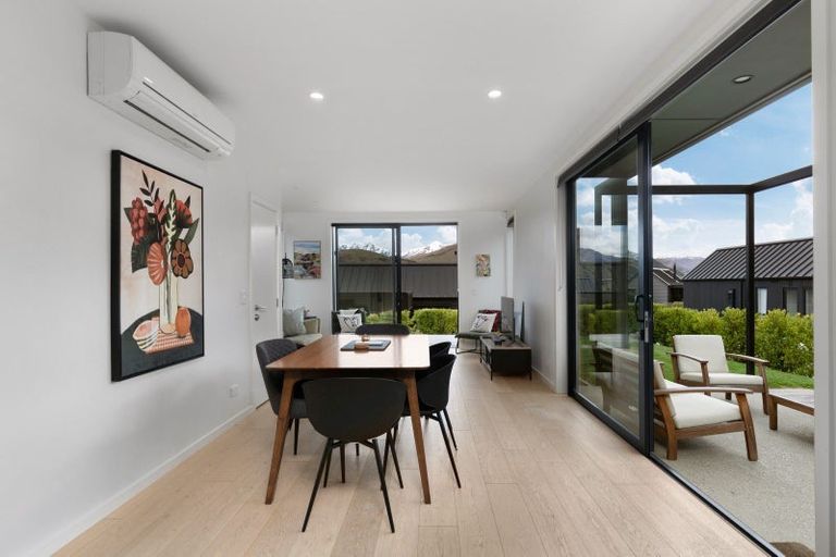 Photo of property in 6 Mckenzies Shute, Jacks Point, Queenstown, 9371