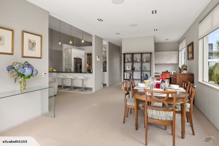 Photo of property in 138 Lake Crescent, Hamilton Lake, Hamilton, 3204