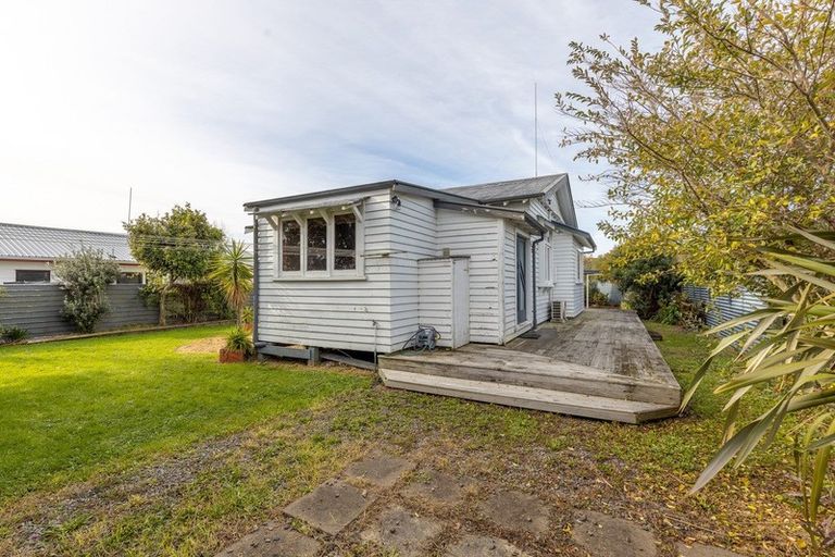 Photo of property in 25 Tiller Close, Kelvin Grove, Palmerston North, 4414