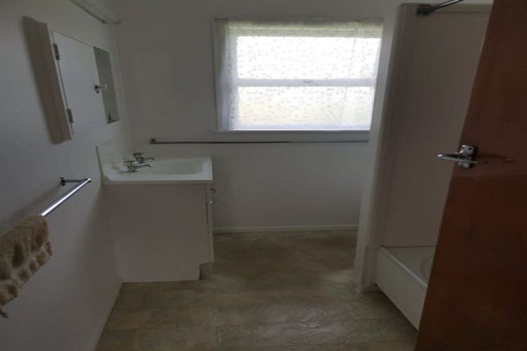 Photo of property in 2/76 Wintere Road, Papatoetoe, Auckland, 2025