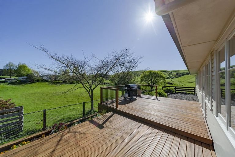 Photo of property in 744 Taihape Road, Pukehamoamoa, Hastings, 4179