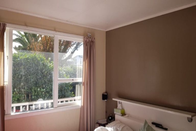 Photo of property in 53 Lawrence Crescent, Hillpark, Auckland, 2102