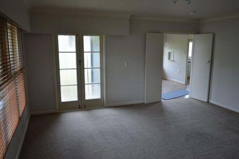 Photo of property in 129 Queen Street, Cambridge, 3434