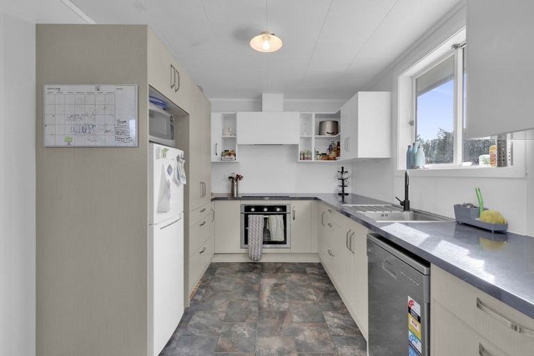 Photo of property in 1/45 Ross Crescent, Fairfield, Hamilton, 3214