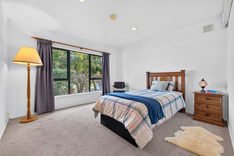 Photo of property in 2/51 Merani Street, Belmont, Auckland, 0622