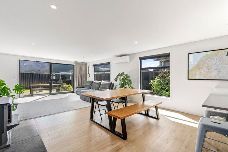 Photo of property in 30 Longview Drive, Lake Hawea, 9382