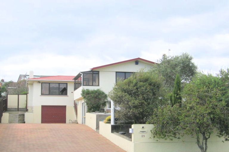 Photo of property in 25 Wells Avenue, Mount Maunganui, 3116