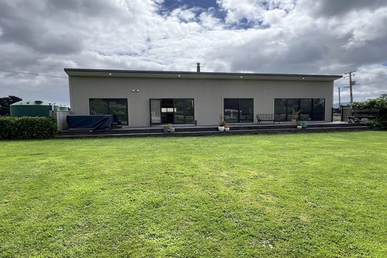 Photo of property in 67 Whitemans Valley Road, Whitemans Valley, Upper Hutt, 5371