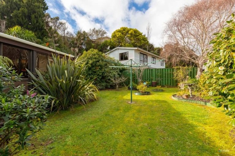 Photo of property in 81 Field Street, Silverstream, Upper Hutt, 5019