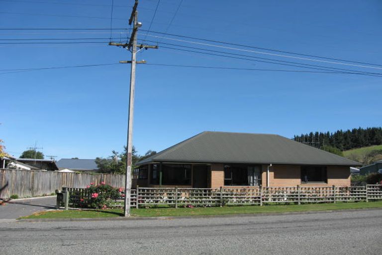 Photo of property in 20 Hislop Street, Geraldine, 7930