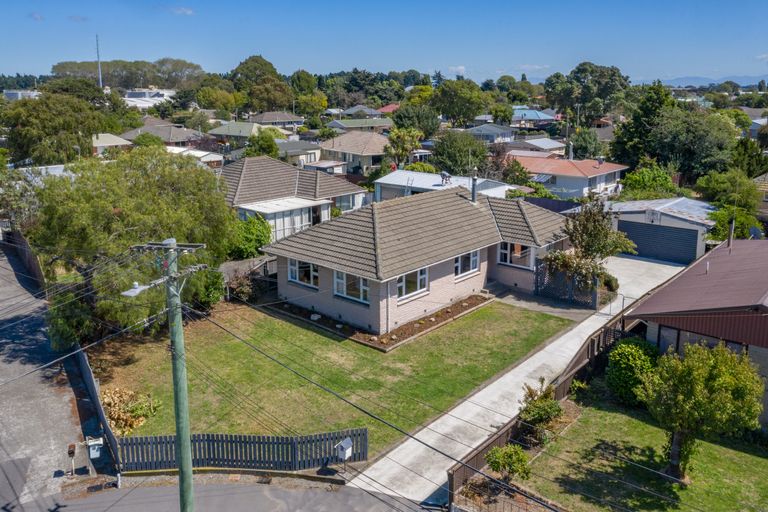 Photo of property in 17 Ariel Place, Aranui, Christchurch, 8061