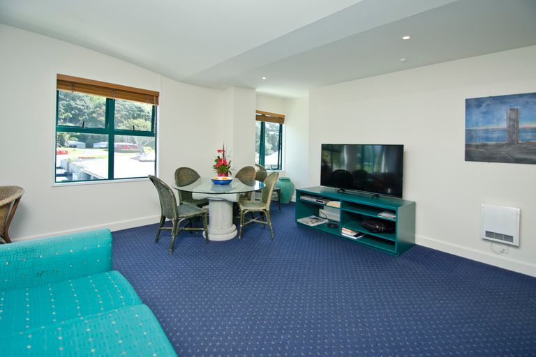 Photo of property in 304/6 Adams Avenue, Mount Maunganui, 3116