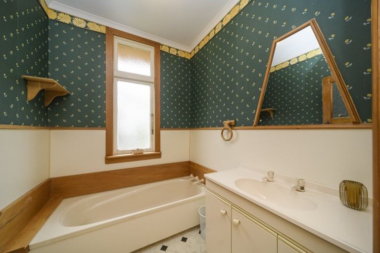 Photo of property in 22 South Street, West End, Palmerston North, 4410