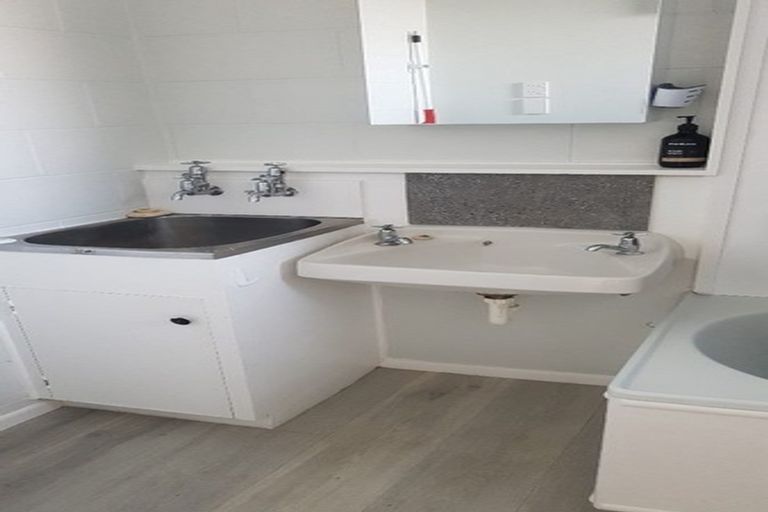 Photo of property in 46 Awamutu Grove, Waiwhetu, Lower Hutt, 5010