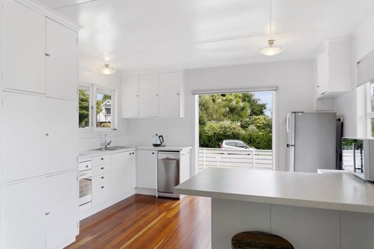 Photo of property in 3a Norfolk Road, Waipahihi, Taupo, 3330