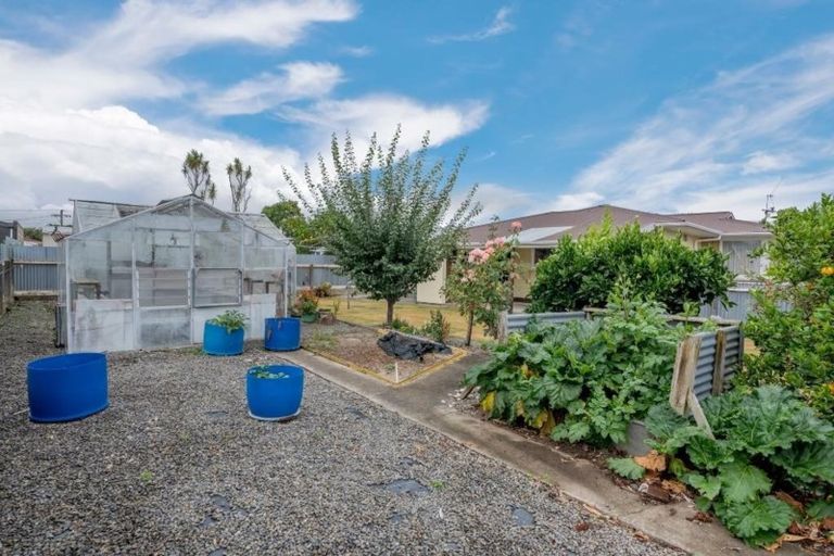 Photo of property in 6 Cobham Street, Levin, 5510