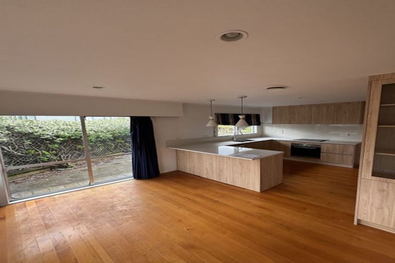 Photo of property in 10 Beldon Place, Pakuranga Heights, Auckland, 2010