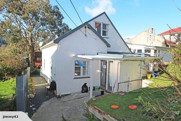 Photo of property in 16 Agnew Street, North Dunedin, Dunedin, 9016