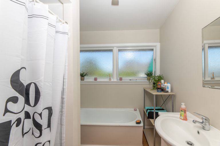 Photo of property in 17 Ariel Place, Aranui, Christchurch, 8061