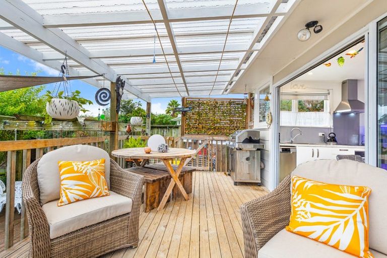 Photo of property in 44 Jillian Drive, Ranui, Auckland, 0612