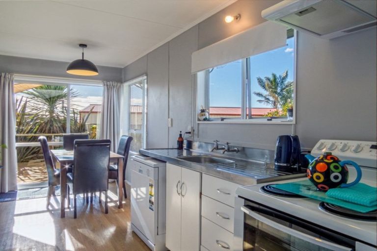 Photo of property in 5 Wikepa Place, Whakatane, 3120