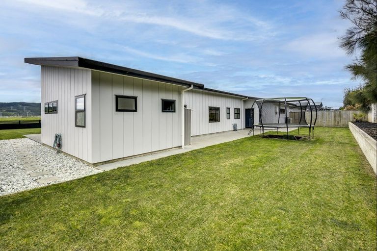 Photo of property in 29 Pohutukawa Drive, Eskdale, Napier, 4182
