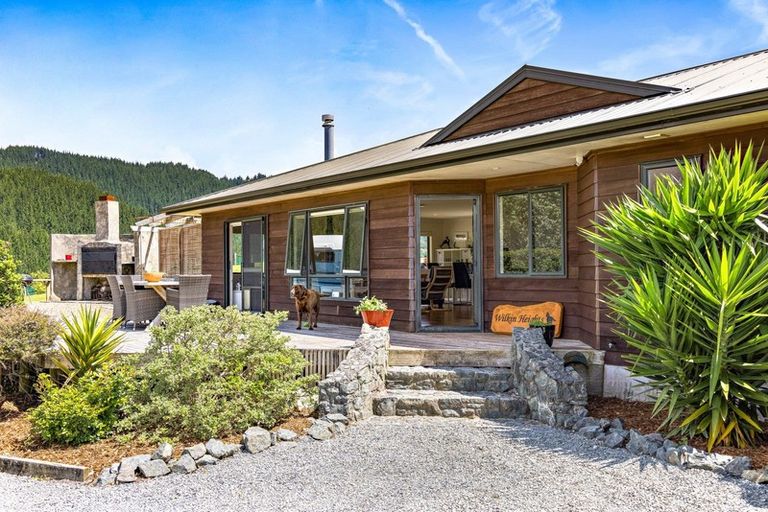 Photo of property in 1098 Woodcocks Road, Kaipara Flats, Warkworth, 0981