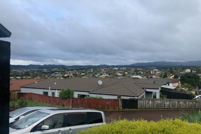 Photo of property in 21 San Domingo Rise, Henderson, Auckland, 0612