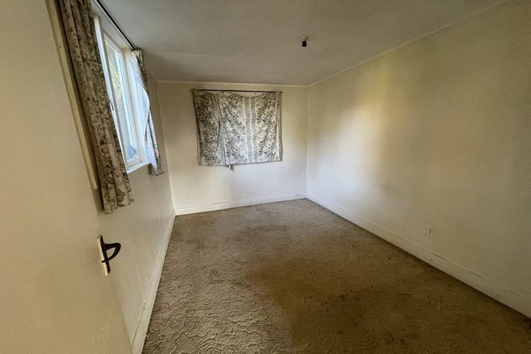 Photo of property in 13 Cresta Avenue, Beach Haven, Auckland, 0626
