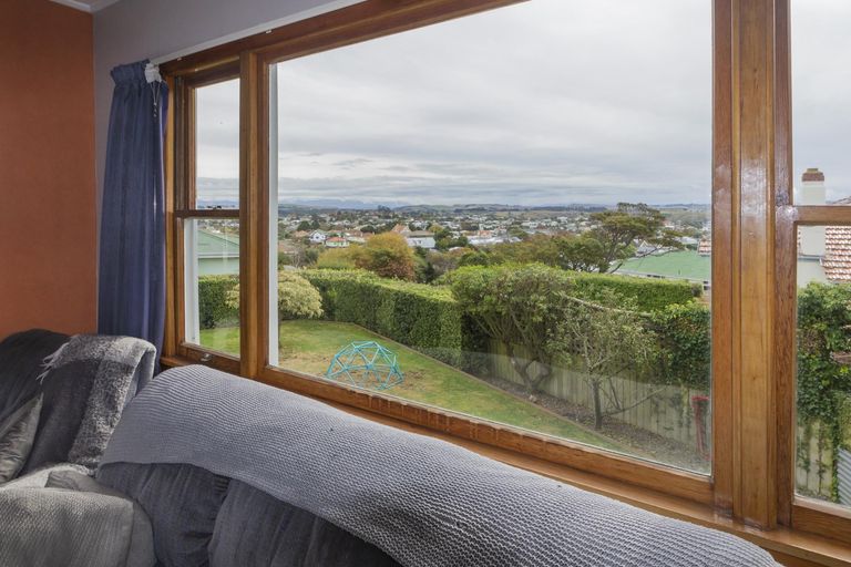 Photo of property in 21 Selwyn Street, South Hill, Oamaru, 9400